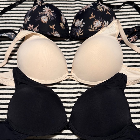 Floral and Solid Women's Bra Set, 3 Bras Included - Picture 1 of 5